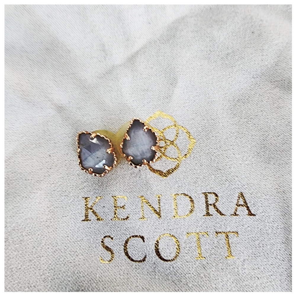 Rose Gold Tessa Earrings w/ Grey Cat's Eye